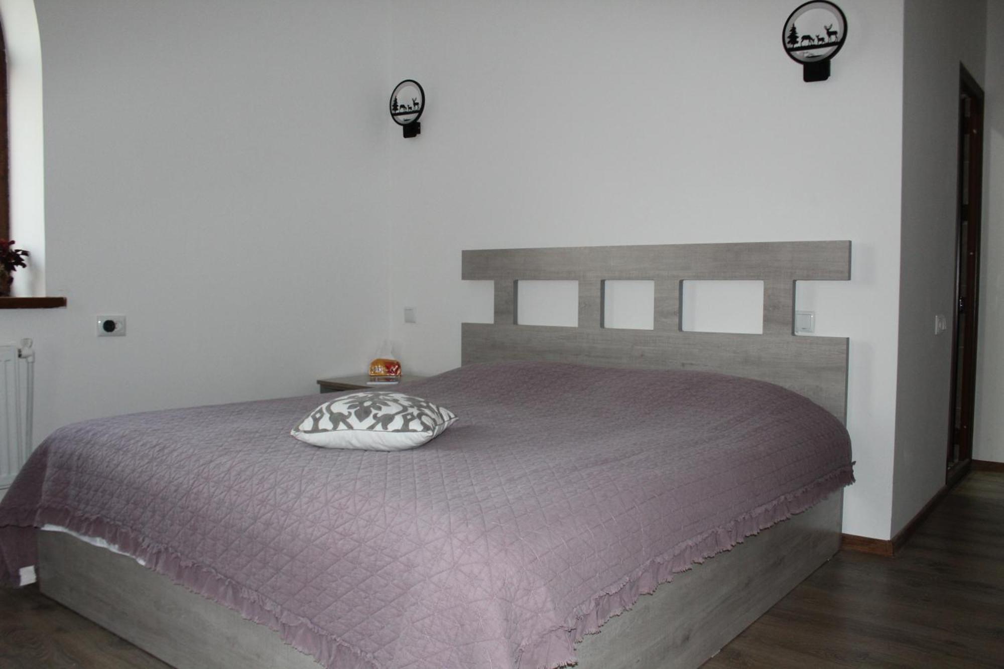 Bears And Berries Hotel Berd Buitenkant foto